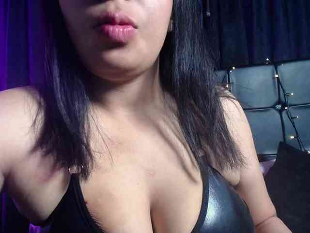 scarletqueenbj webcam