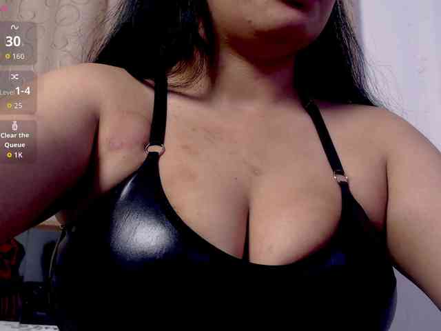 scarletqueenbj webcam