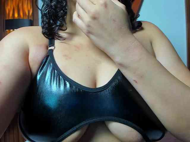 scarletqueenbj