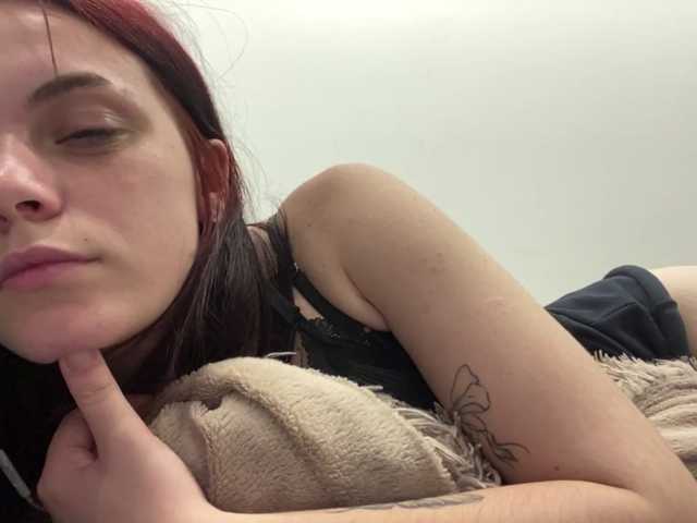 GeneviveRozman live cam on BongaCams
