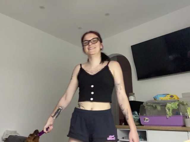 GeneviveRozman live cam on BongaCams