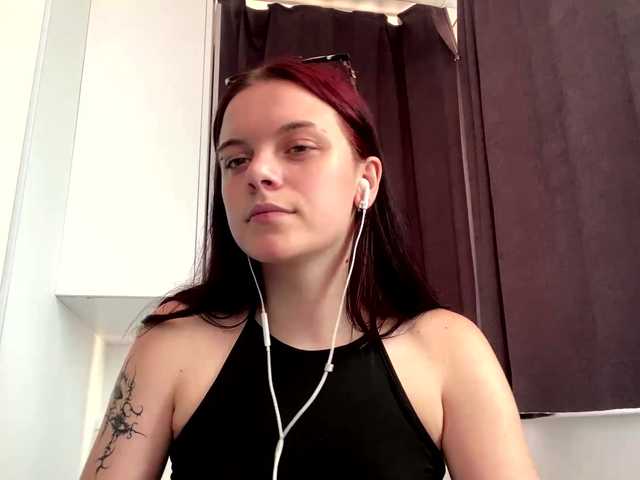 GeneviveRozman live cam on BongaCams