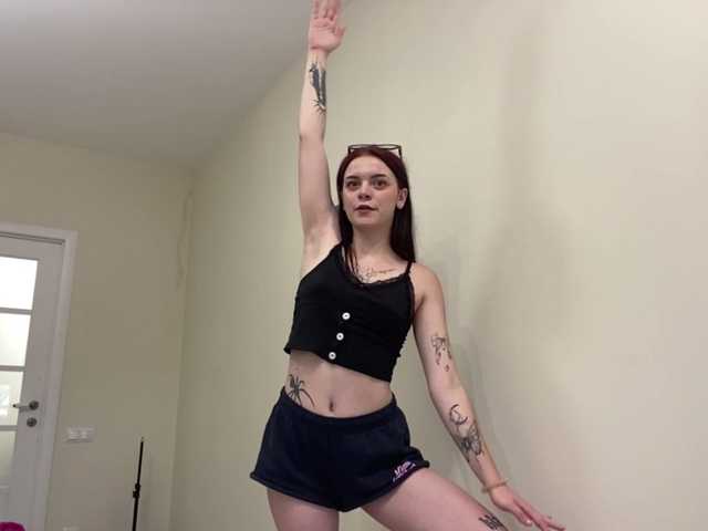 GeneviveRozman live cam on BongaCams
