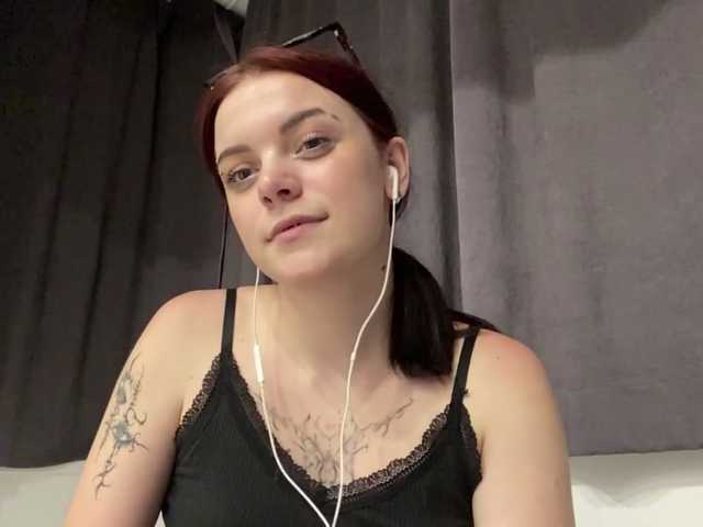 GeneviveRozman live cam on BongaCams