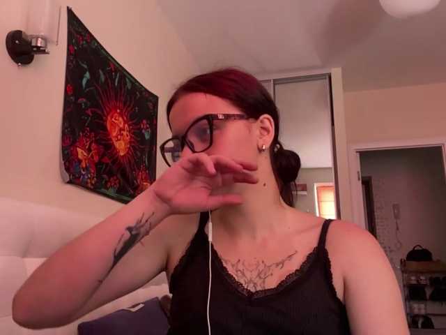 GeneviveRozman live cam on BongaCams