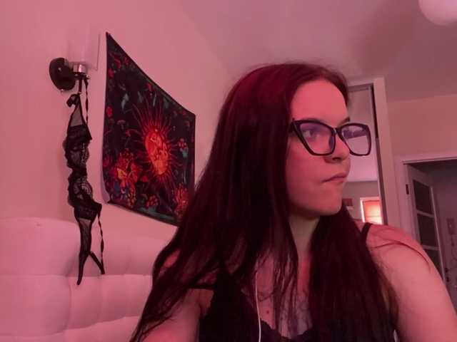 GeneviveRozman live cam on BongaCams