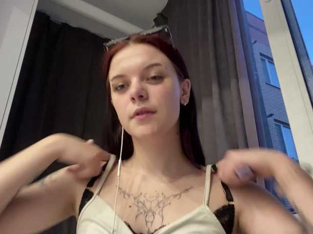 GeneviveRozman live cam on BongaCams