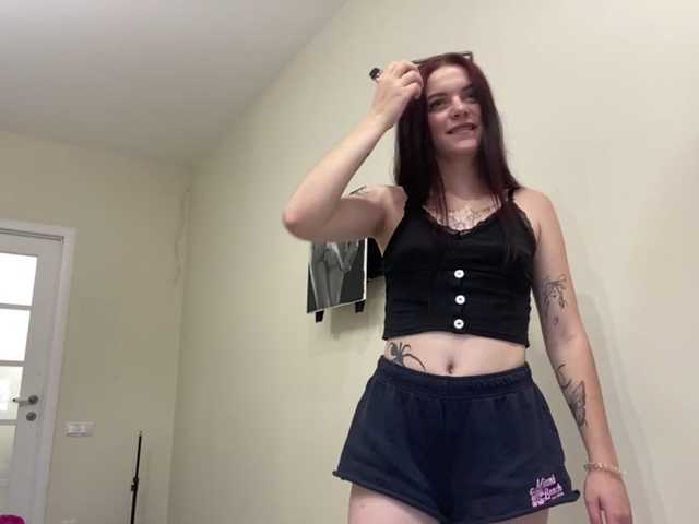 GeneviveRozman live cam on BongaCams