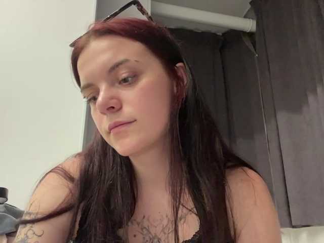 GeneviveRozman live cam on BongaCams