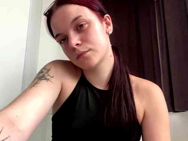 GeneviveRozman webcam