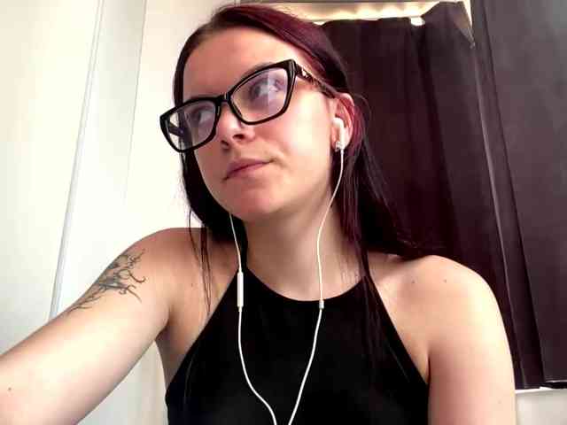 GeneviveRozman webcam