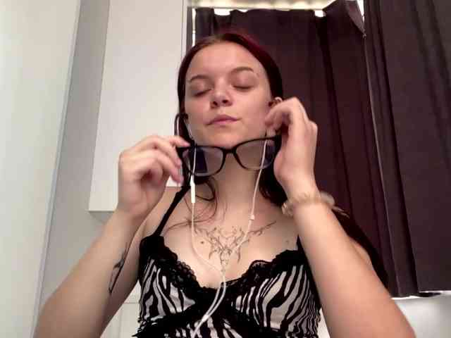 GeneviveRozman webcam