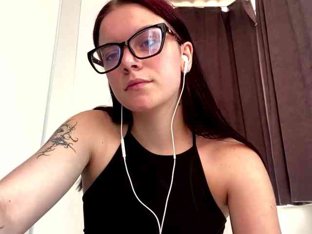 GeneviveRozman webcam