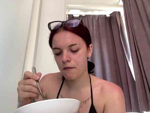 GeneviveRozman webcam