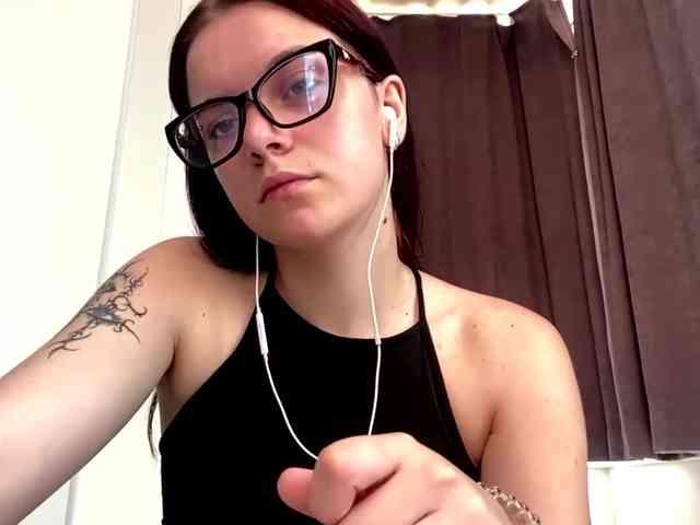 GeneviveRozman webcam