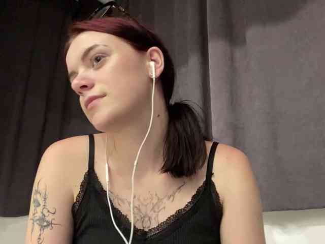 GeneviveRozman webcam