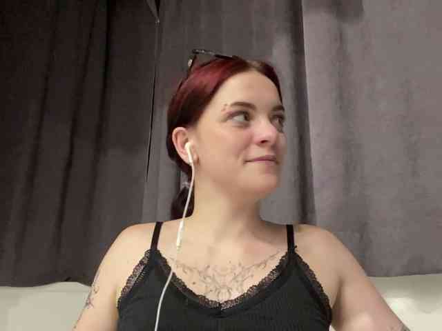 GeneviveRozman Sex Cam Show