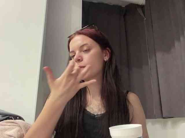 GeneviveRozman webcam