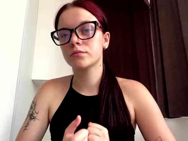 GeneviveRozman webcam