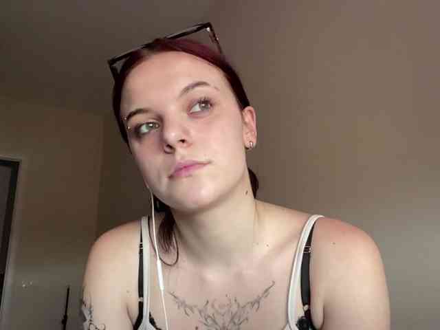 GeneviveRozman webcam