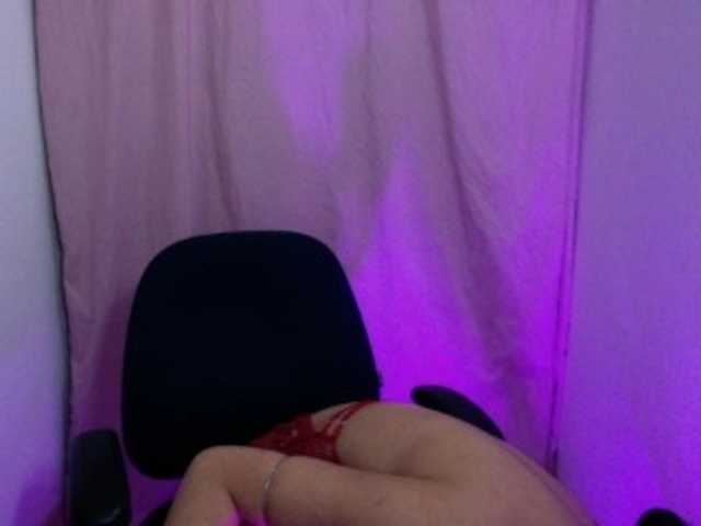 sabahaa live cam on BongaCams