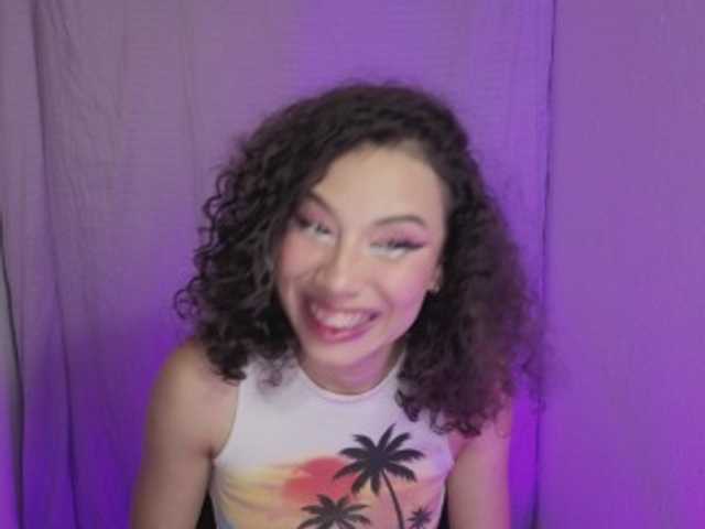 sabahaa live cam on BongaCams
