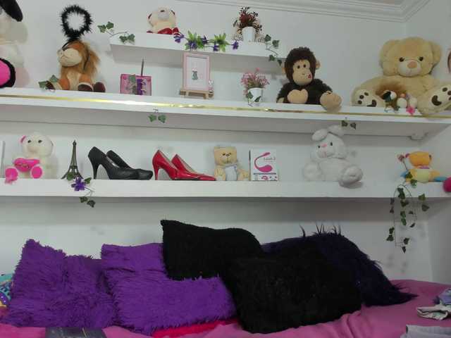 luciatemptation live cam on BongaCams
