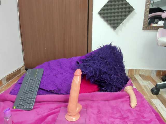 luciatemptation live cam on BongaCams
