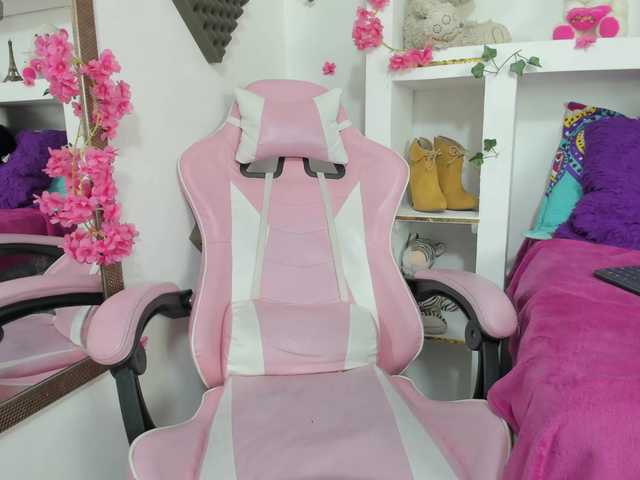 luciatemptation live webcam show