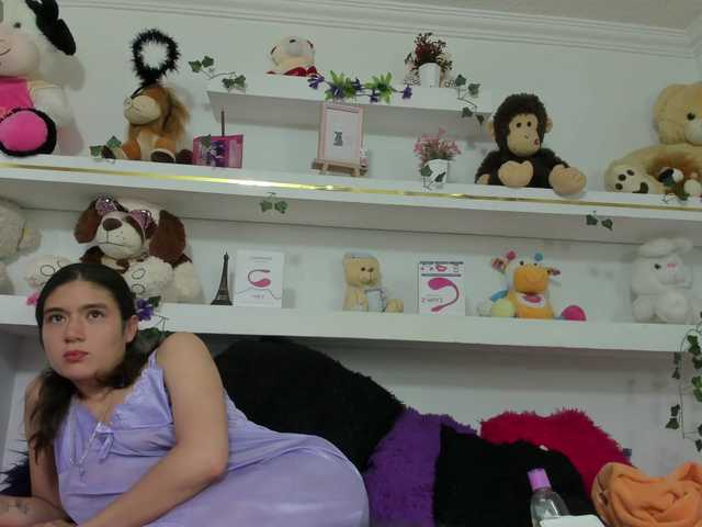 luciatemptation live cam on BongaCams