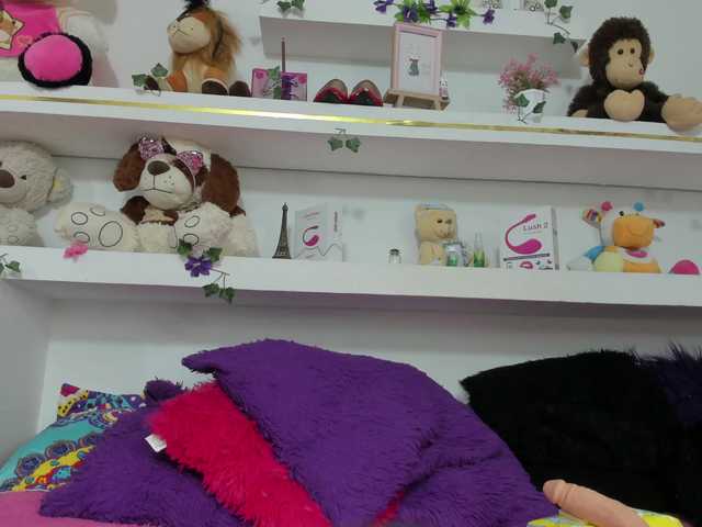 luciatemptation live cam on BongaCams