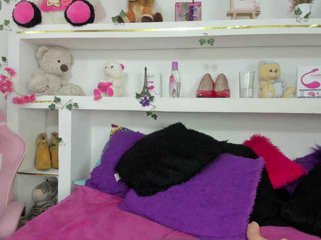 luciatemptation live cam on BongaCams