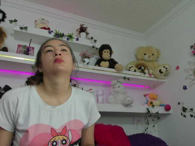 luciatemptation live webcam show