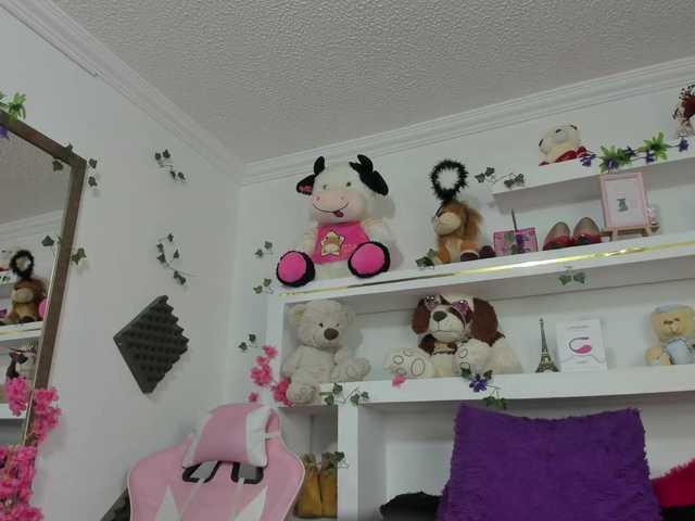 luciatemptation live cam on BongaCams