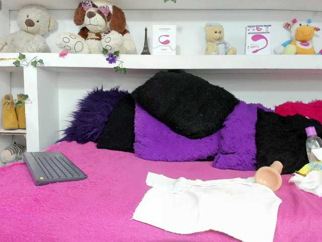 luciatemptation live sex show