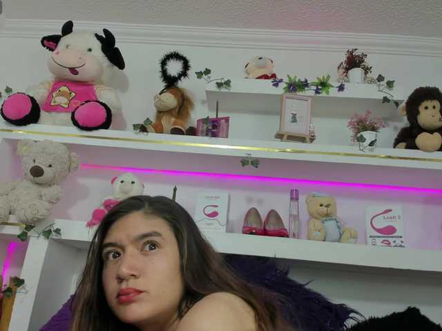 luciatemptation live webcam show