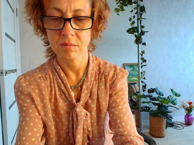 LioraWeiss live cam on BongaCams