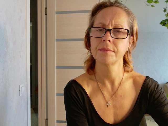 LioraWeiss live cam on BongaCams