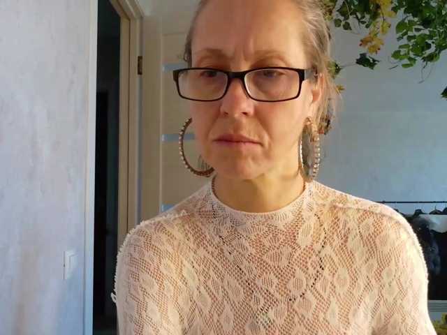 LioraWeiss live cam on BongaCams