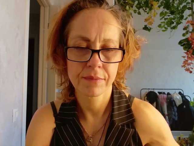 LioraWeiss live cam