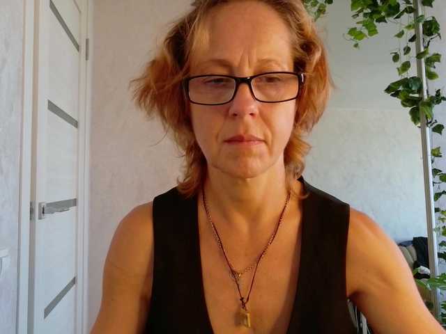LioraWeiss live cam on BongaCams
