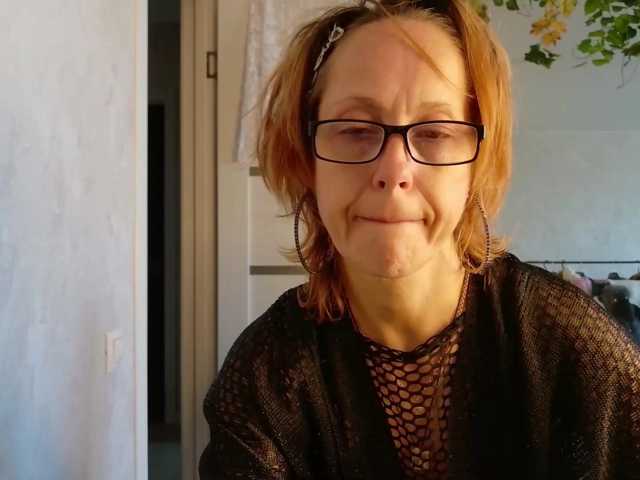 LioraWeiss live cam on BongaCams