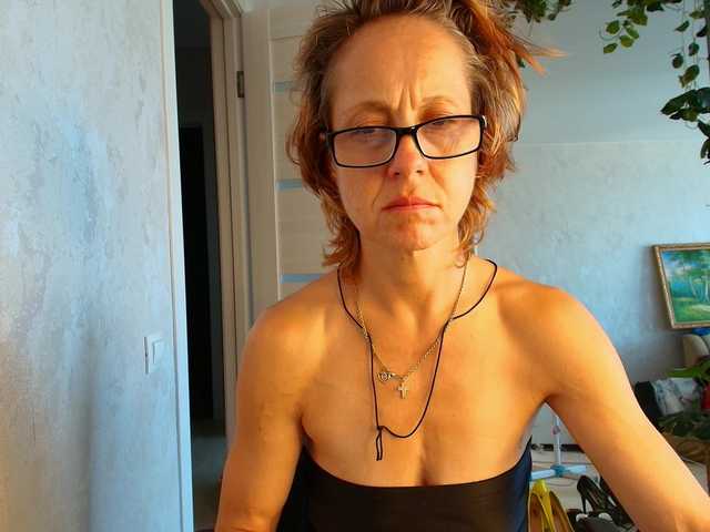 LioraWeiss live cam on BongaCams