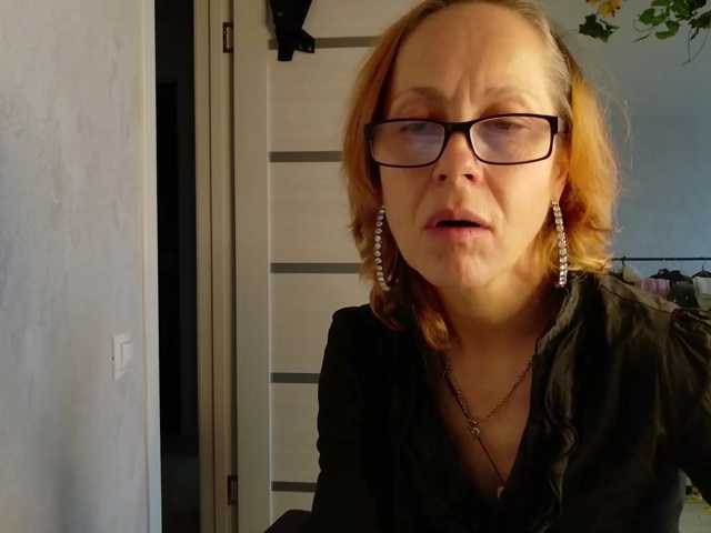 LioraWeiss live cam on BongaCams