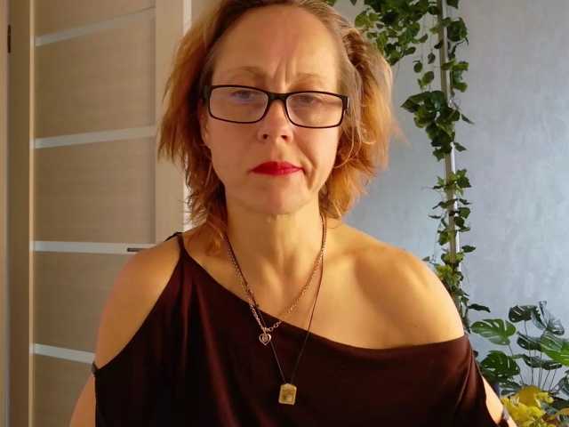 LioraWeiss live cam on BongaCams