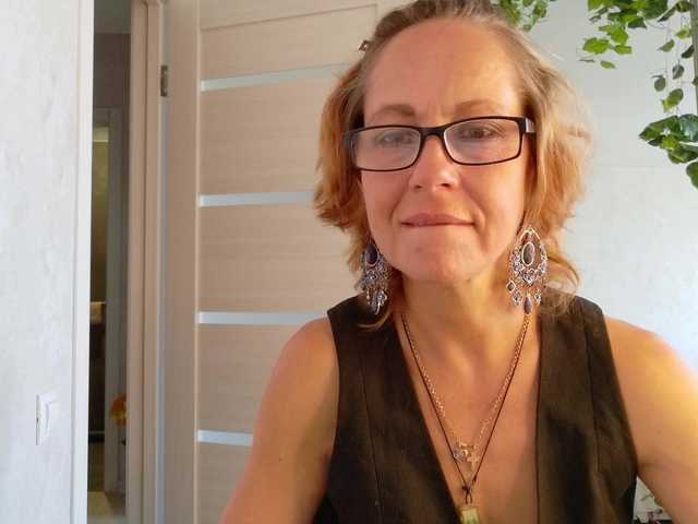LioraWeiss live cam on BongaCams