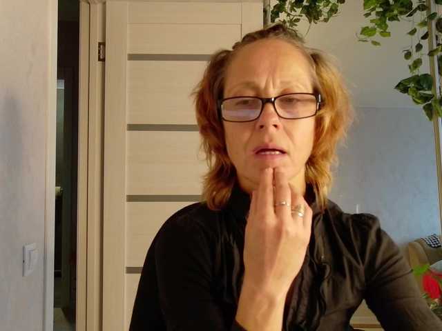 LioraWeiss live cam on BongaCams