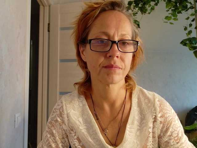 LioraWeiss live cam on BongaCams
