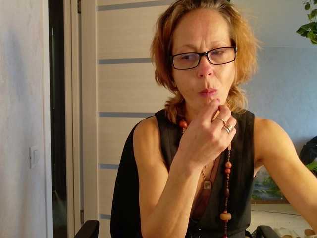 LioraWeiss live cam on BongaCams