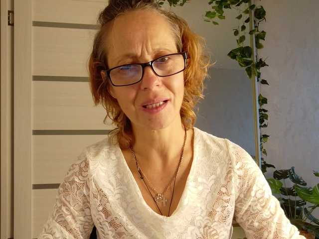 LioraWeiss live cam on BongaCams